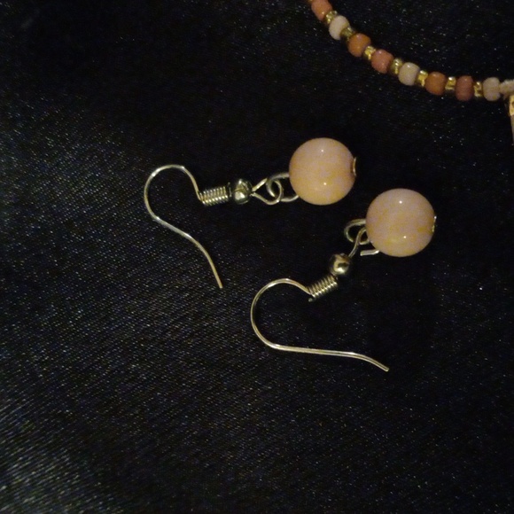Two pairs of earrings - Picture 3 of 4